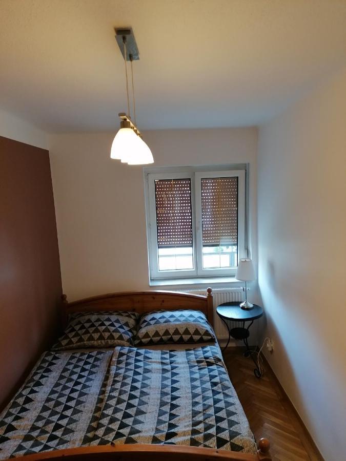 Alex Apartman Шопрон Екстер'єр фото