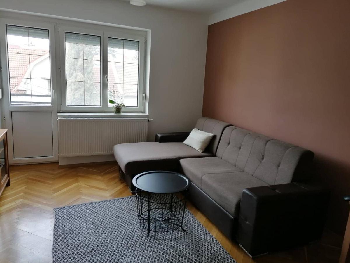 Alex Apartman Шопрон Екстер'єр фото